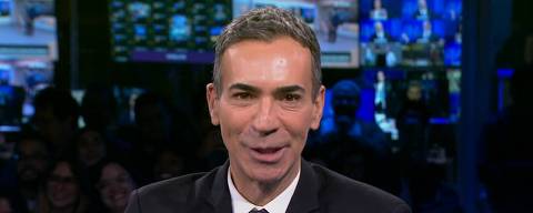 site de estatisticas de futebol - Infoesporte - RJ 31/10/2025 - Despedida do jornalista William Bonner da bancada do Jornal Nacional. Assume seu lugar o jornalista César Tralli que vai apresentar o jornal ao lado da jornalista  Renata Vasconcellos - (Foto: Reprodução/TV Globo) DIREITOS RESERVADOS. NÃO PUBLICAR SEM AUTORIZAÇÃO DO DETENTOR DOS DIREITOS AUTORAIS E DE IMAGEM